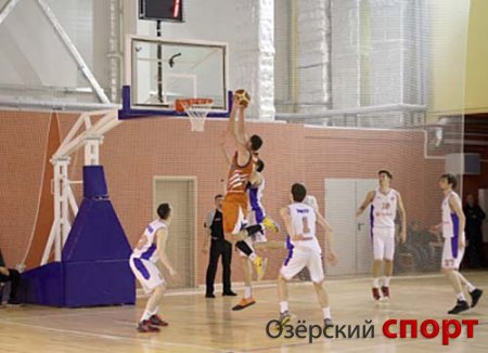 Челябинское «Динамо» одержало девятую победу подряд в Высшей лиги